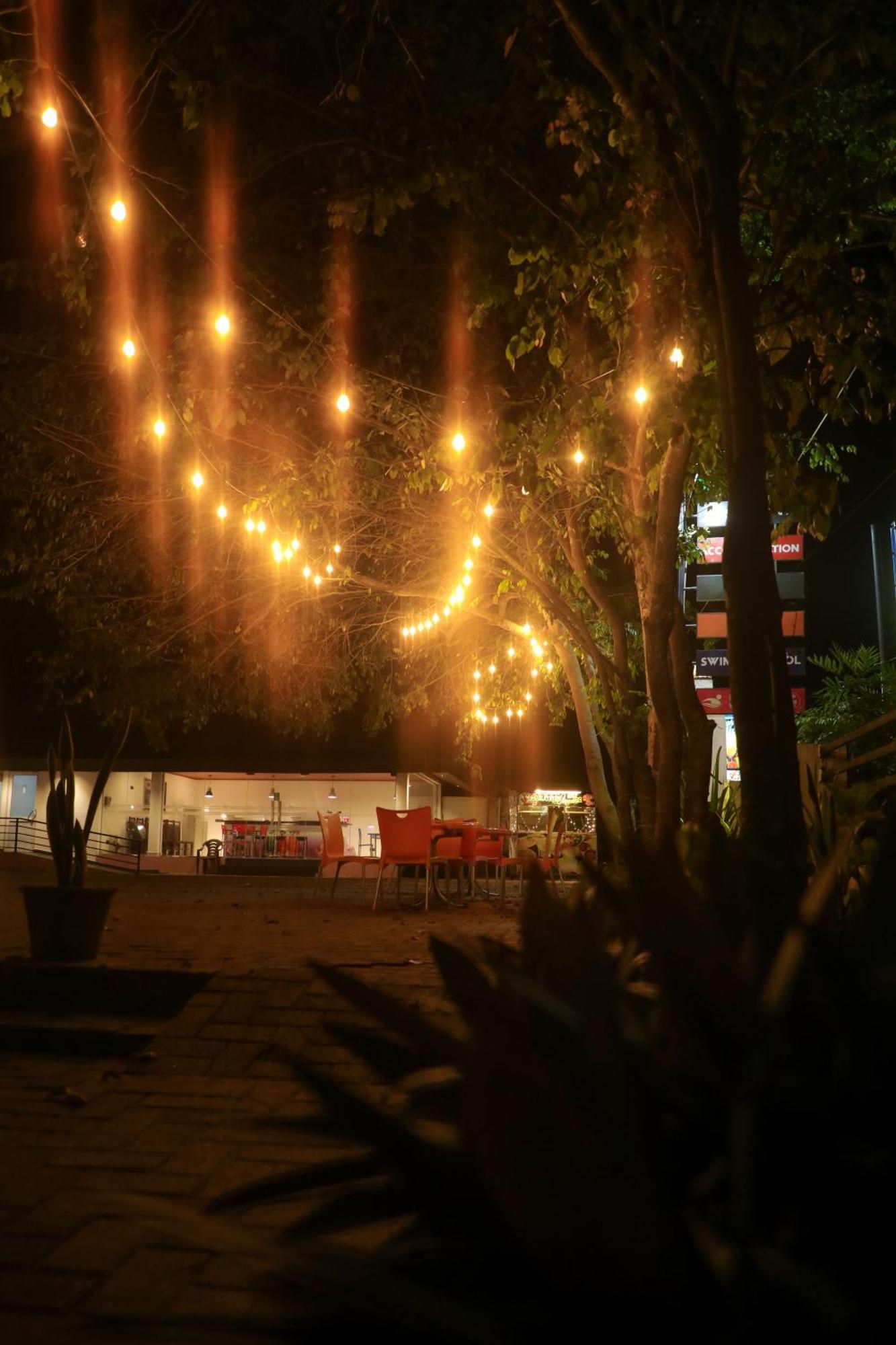 Athkandura Hotel Habarana Exterior photo